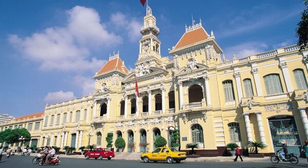 Tag 10: Hanoi – Flug nach Ho-Chi-Minh-Stadt (F) – Flug inbegriffen