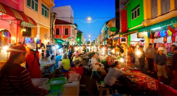 Tag 8: Reise von Siem Reap nach Phuket (B)