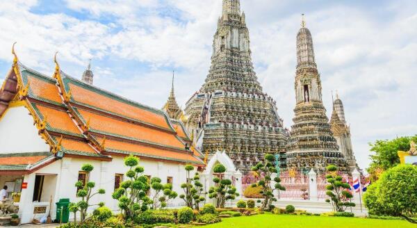Tag 1: Willkommen in Thailand – Ankunft in Bangkok