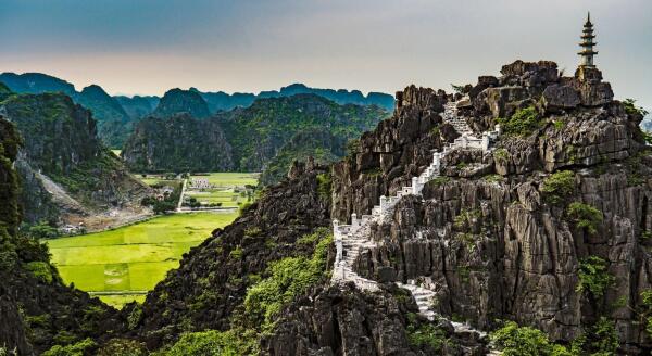 Tag 3: Erkunden Sie die verlorene Welt von Hoa Lu und Tam Coc (F/M) – Gruppentour