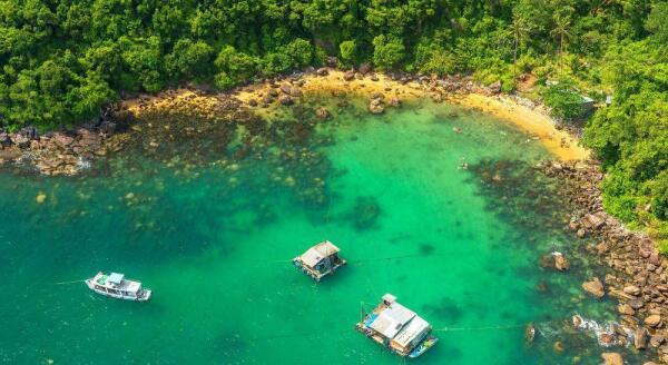 Tag 13: Freier Tag in Phuket (F) – OPTIONALE TOUR: PHI-PHI-INSELTOUR MIT GEMEINSAMEM SPEEDBOOT