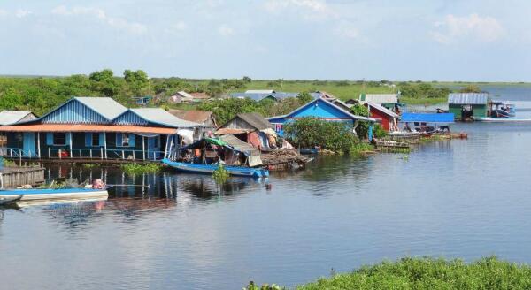 Tag 13: Besuch lokaler Dörfer und des Tonle-Sap-Sees (F)