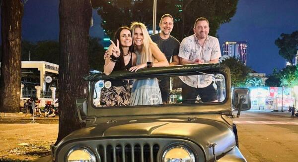 Tag 5: Entdecken Sie Ho-Chi-Minh-Stadt bei einer halbtägigen Stadtrundfahrt im Jeep (B) – Privattour