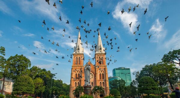 Tag 5: Hanoi – Flug nach Ho-Chi-Minh-Stadt – Stadtrundfahrt am Nachmittag (F)