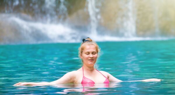 Tag 4: Wanderung zum Erawan-Wasserfall (F)