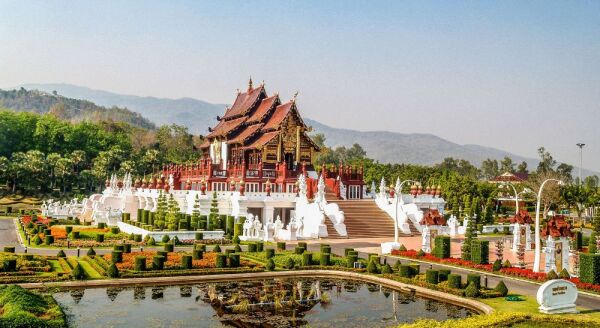 Tag 3: Bangkok – Flug nach Chiang Mai (F)