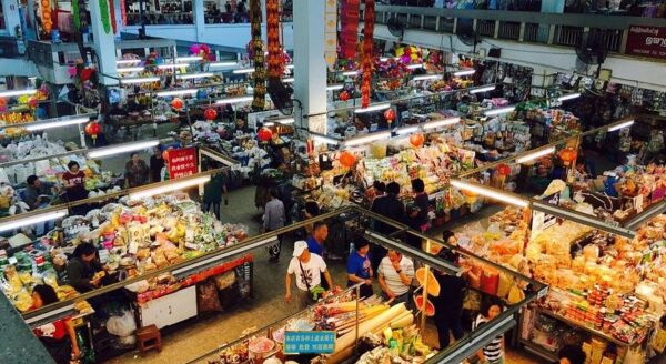 Tag 8: BANGKOK – CHIANG MAI & KULINARISCHE ABENDGENÜSSE (19:00 – 22:00 UHR) (B/D)