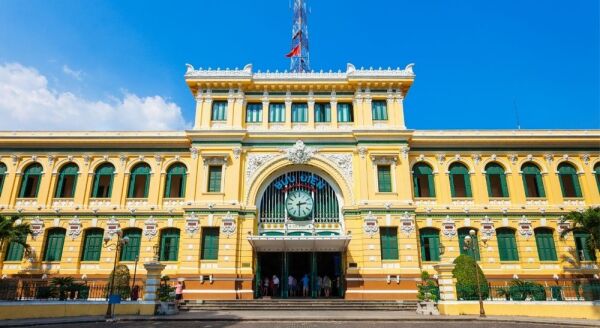 Tag 11: Hoi An – Flug nach Ho-Chi-Minh-Stadt – Stadtrundfahrt Ho-Chi-Minh-Stadt (B)
