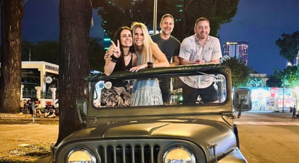 Tag 12: Das pulsierende Ho-Chi-Minh-Stadt im Jeep entdecken (F) – Privattour
