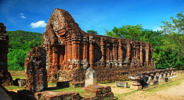 Tag 10: Heiligtum My Son und Cham-Tempel (B/L)