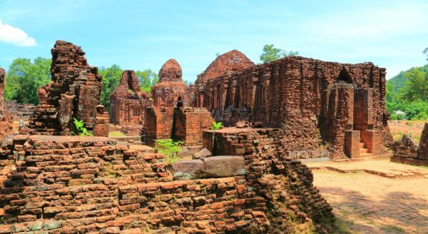 Tag 10: Heiligtum My Son und Cham-Tempel (B/L)