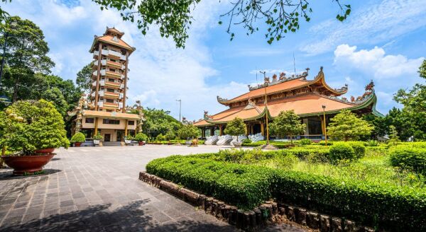 Tag 12: Stadtrundfahrt durch Ho-Chi-Minh-Stadt und Cu-Chi-Tunnel (B/L)